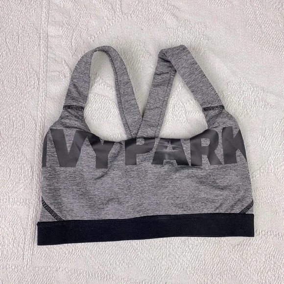 IVY PARK Logo Sports bra - Picture 2 of 6
